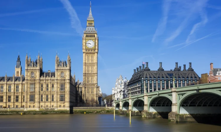 big-ben-houses-parliament-london-uk